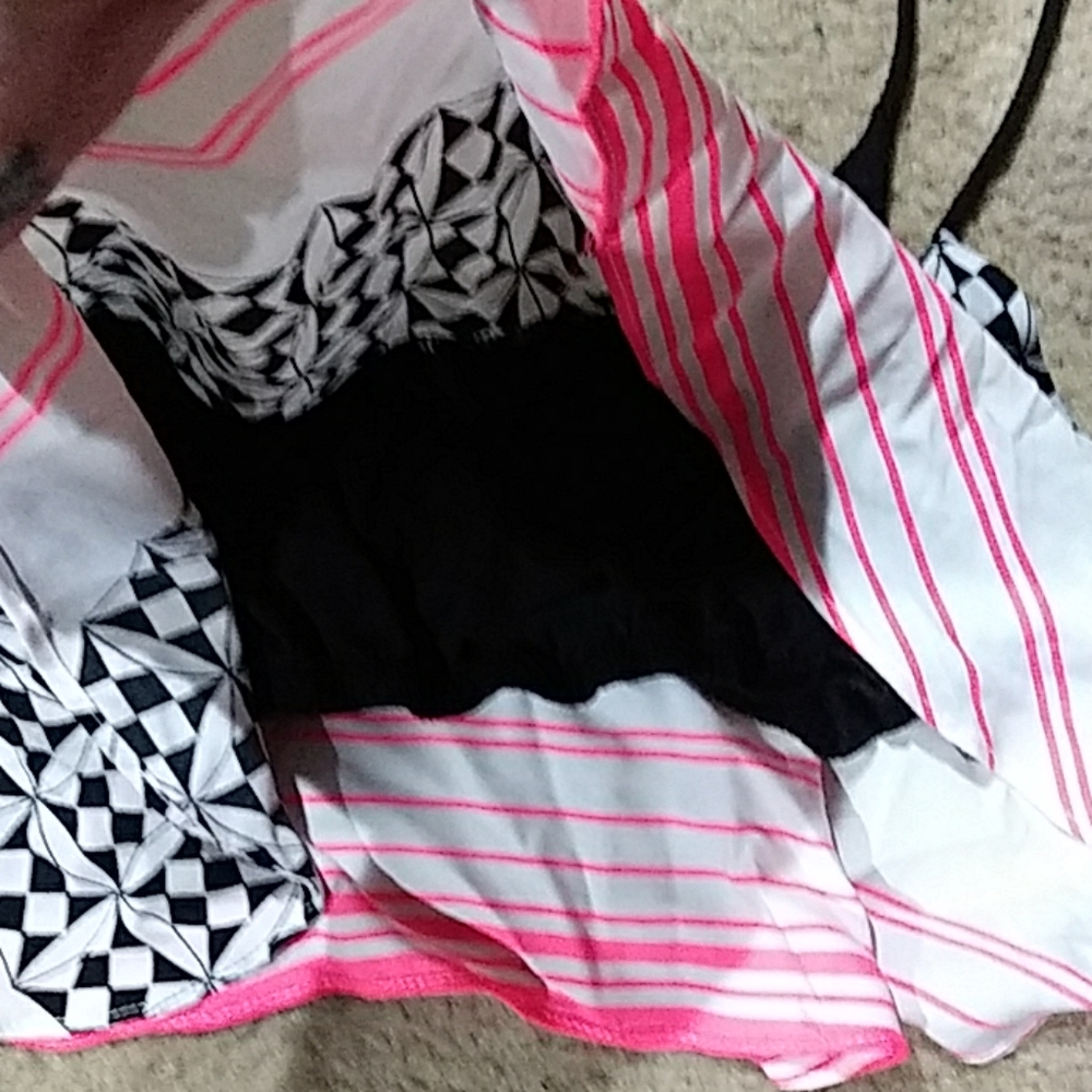 Crop top - Picture 3 of 4